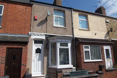 3 bedroom terraced house to rent, SANDOWN ROAD