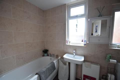 2 bedroom flat to rent, Addycombe Terrace, Newcastle Upon Tyne