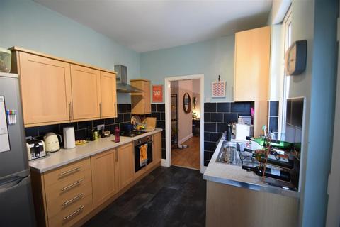 2 bedroom flat to rent, Addycombe Terrace, Newcastle Upon Tyne