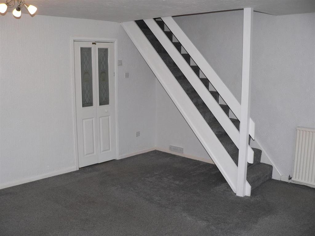 7 homemead living.JPG