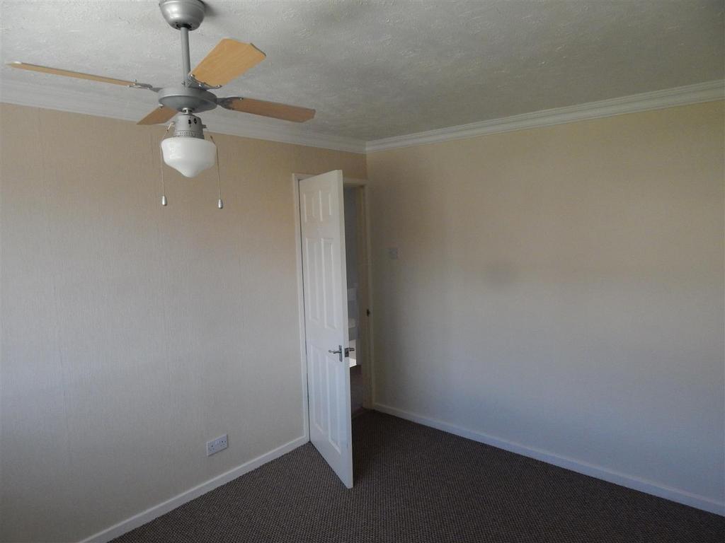 Double Bedroom to rear