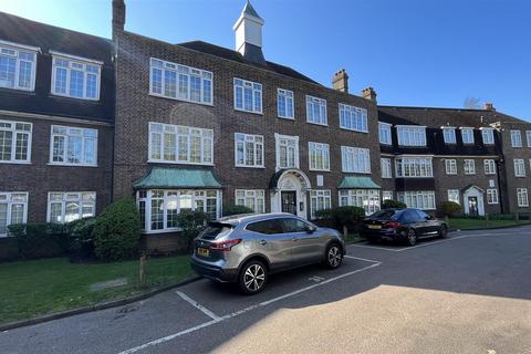 undefined, High Street, Sutton SM3