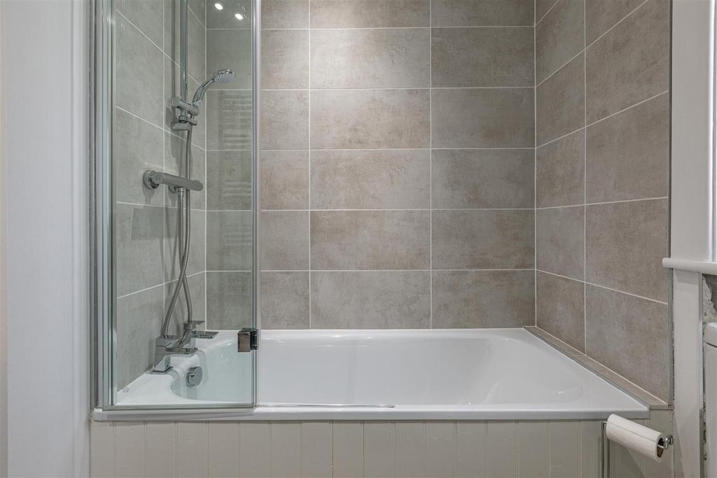 15 Langhaugh Gardens Galashiels 48.JPG