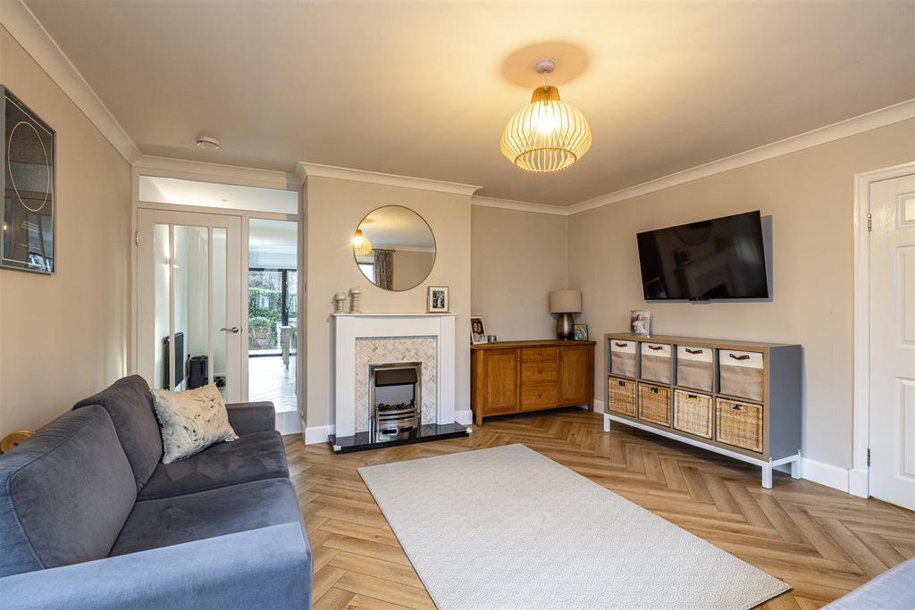 15 Langhaugh Gardens Galashiels 13.JPG