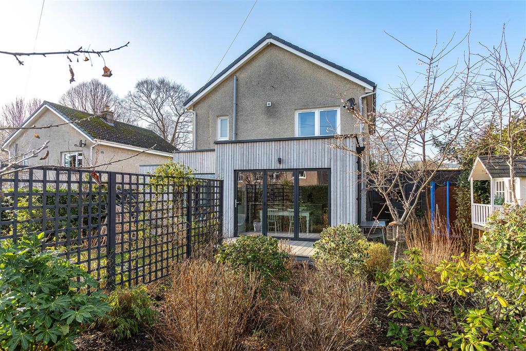 15 Langhaugh Gardens Outsides 11.JPG