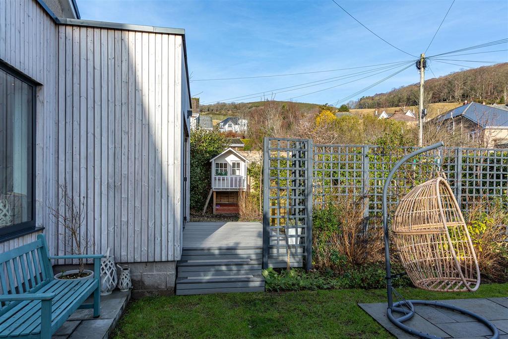15 Langhaugh Gardens Outsides 17.JPG