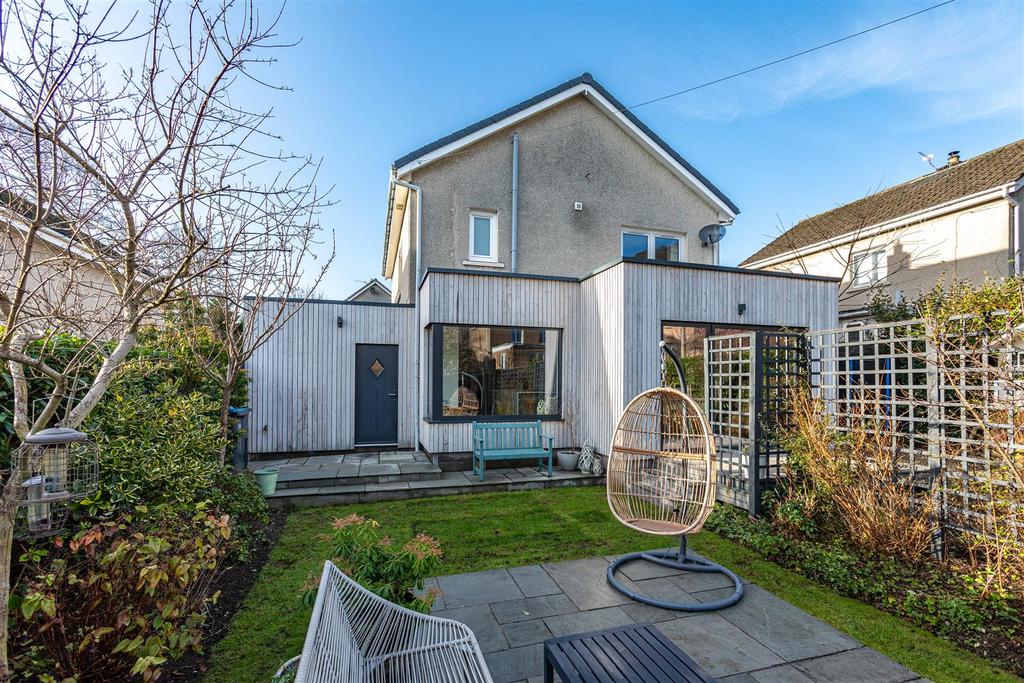 15 Langhaugh Gardens Outsides 08.JPG