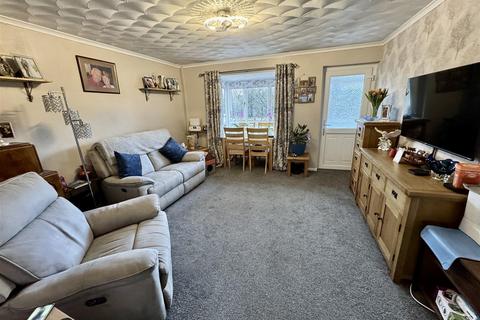 2 bedroom bungalow for sale, Golwg Y Cwm, Cwmgors, Ammanford