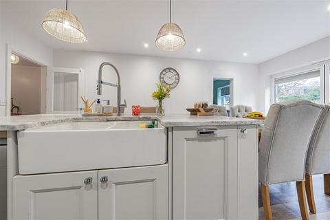 4 bedroom detached house for sale, Oakwood Road, Bricket Wood, St. Albans
