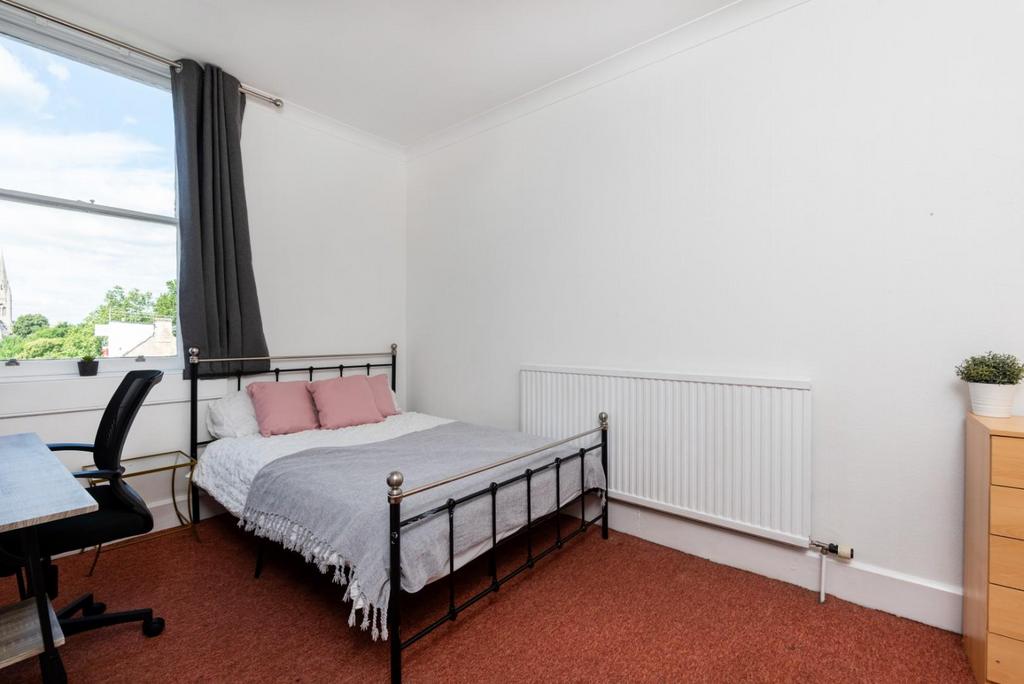 Upper Maisonette, 4 Lime Grove-12.jpg
