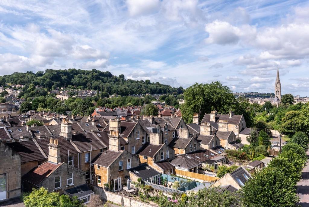 Upper Maisonette, 4 Lime Grove-14.jpg