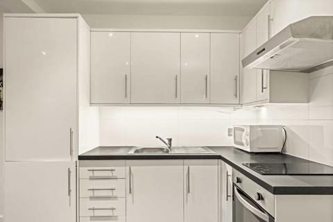 1 bedroom flat to rent, Bowmans Mews, London N7