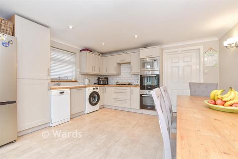 undefined, Weavers Way, Ashford TN23