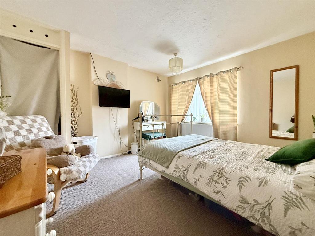 Bedroom1.jpg