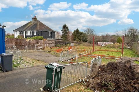 undefined, Main Road, Sutton At Hone, Kent