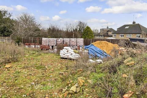 undefined, Main Road, Sutton At Hone, Kent
