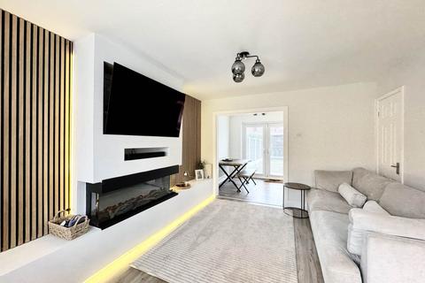 2 bedroom semi-detached house for sale, Grantham Crescent, Laffak