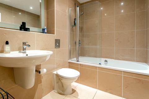 undefined, Roseville Avenue, Harrogate, HG1