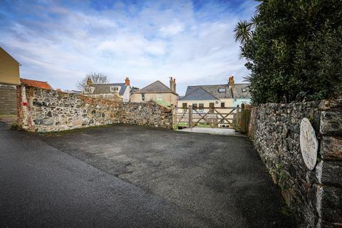 undefined, Rouge Rue, St Peter Port, Guernsey, GY1
