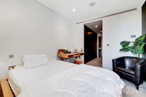 undefined, 335 Strand, Strand, WC2R 1HA