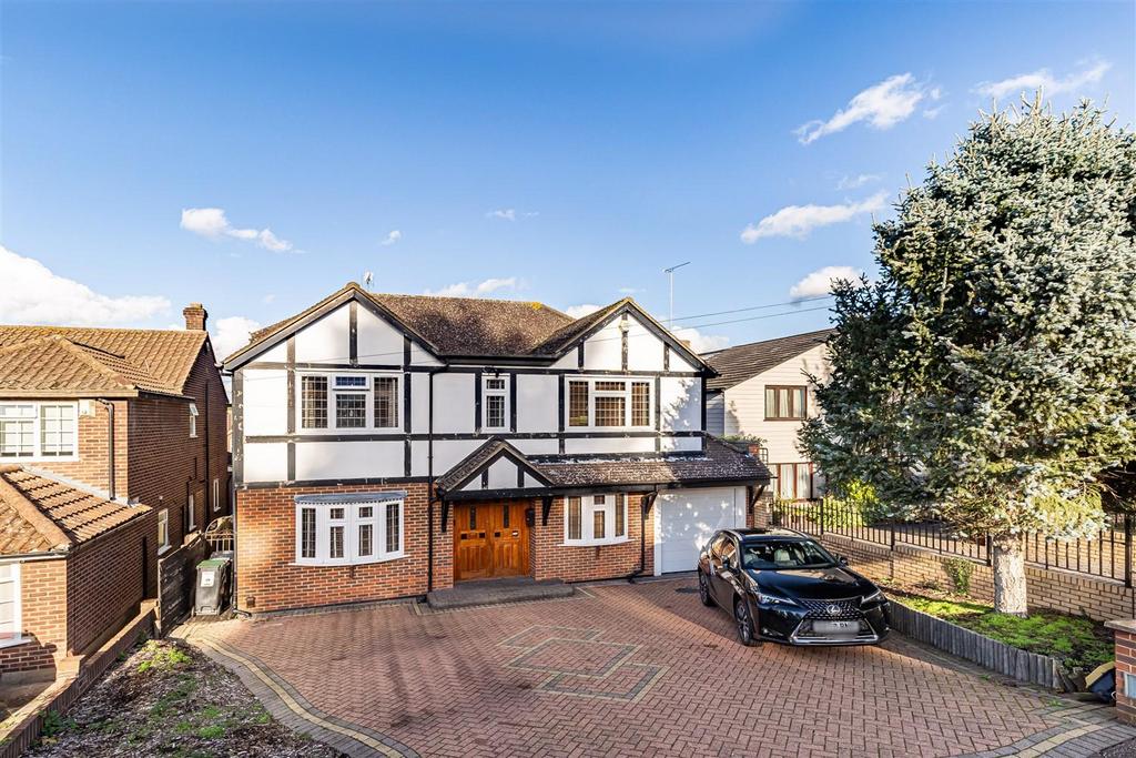 Highview Close (29).jpg