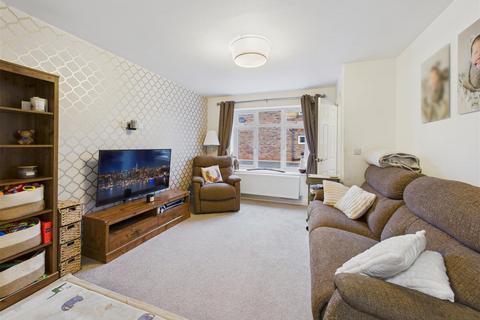 3 bedroom terraced house for sale, Carter Drive, Hessle