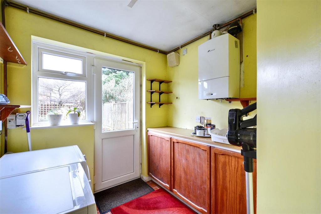 Utility Room 1.jpeg