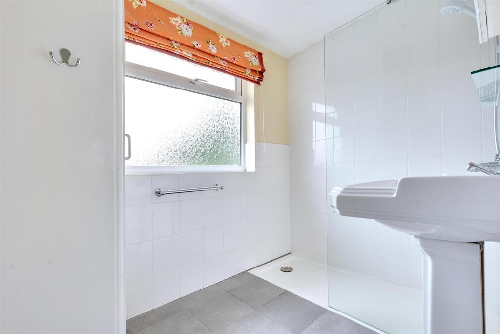 Shower Room.jpeg