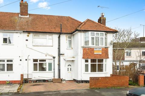 Eve Road, Woking, GU21