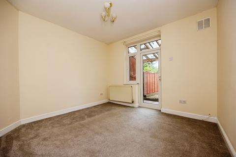 undefined, Eve Road, Woking, GU21