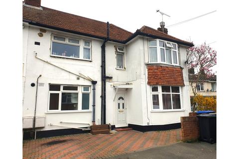 Eve Road, Woking, GU21