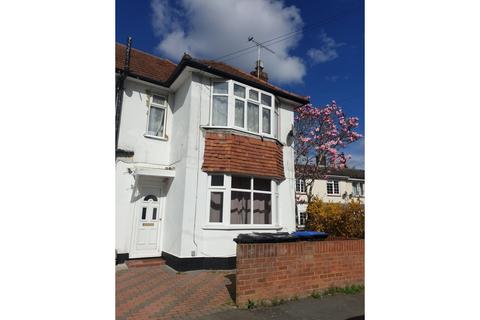 undefined, Eve Road, Woking, GU21