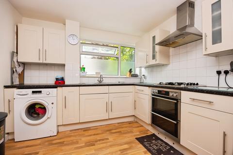 undefined, Upton Close, Farnborough, GU14