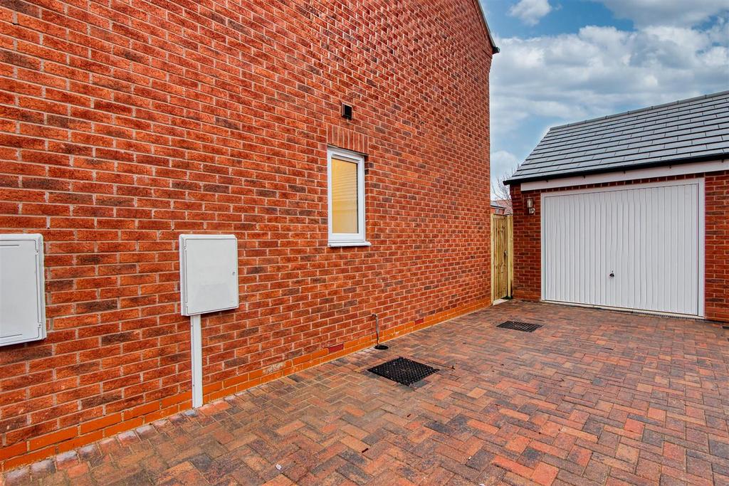 Single garage