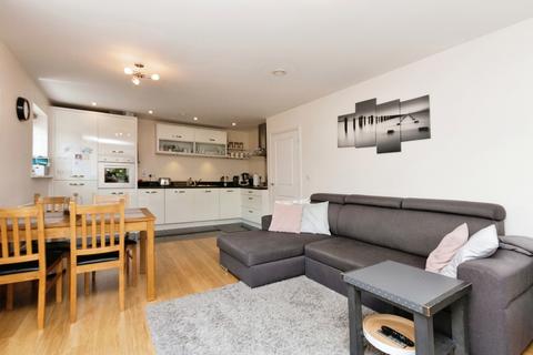 2 bedroom apartment for sale, Wallis Square, Farnborough, GU14