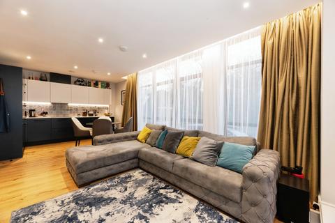 undefined, 4 Littleworth Road, Esher, KT10