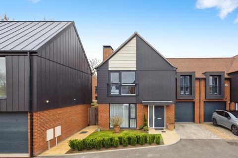 undefined, Stillwater Close, Cranleigh, GU6