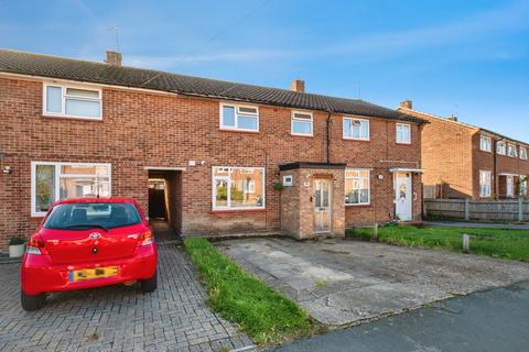 Bunyard Drive, Woking, GU21