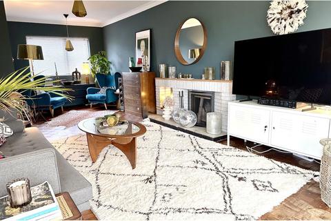 4 bedroom detached house for sale, Oakhill, Esher, KT10