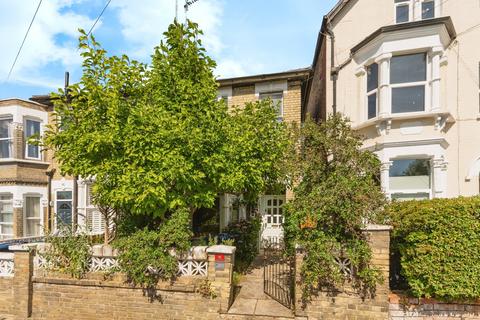 3 bedroom semi-detached house for sale, Bellevue Road, London, N11