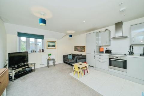 1 bedroom flat for sale, 70 Between Streets, Cobham, KT11