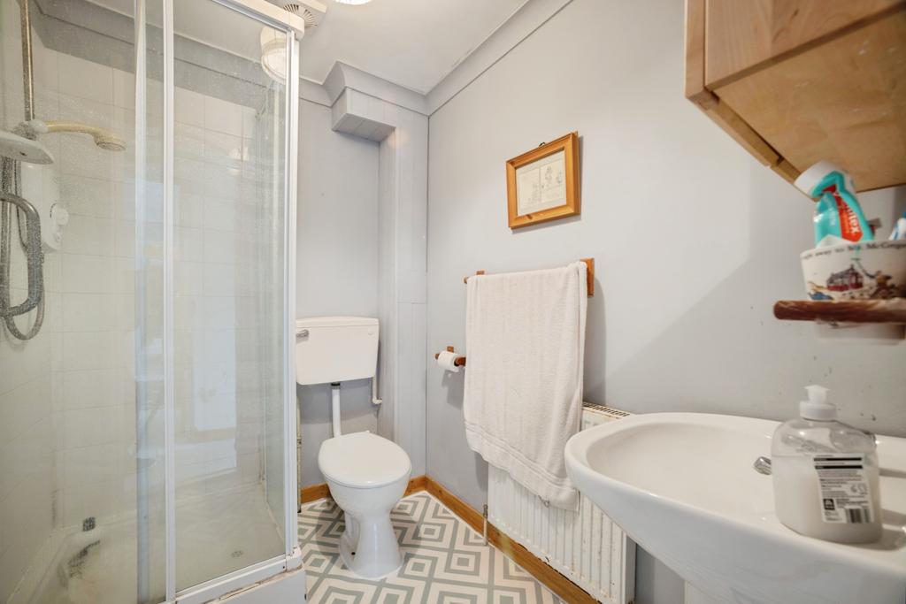 Annexe Shower Room