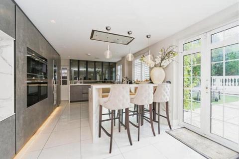 5 bedroom detached house for sale, Queens Road, Walton-on-Thames, KT12