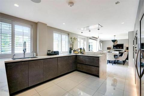5 bedroom detached house for sale, Queens Road, Walton-on-Thames, KT12