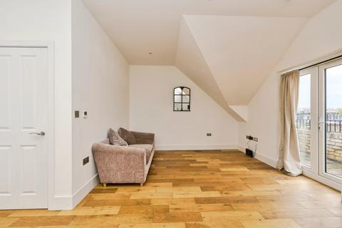 undefined, 125 Richmond Road, Kingston upon Thames, KT2