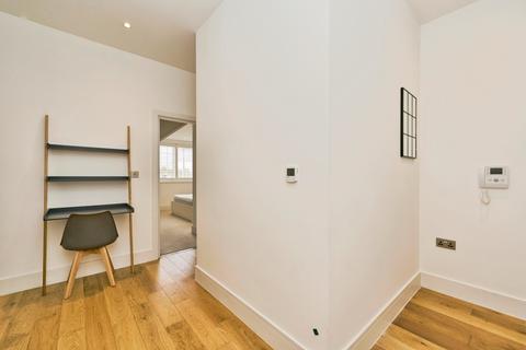 undefined, 125 Richmond Road, Kingston upon Thames, KT2