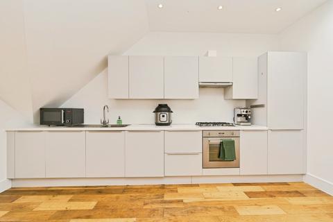undefined, 125 Richmond Road, Kingston upon Thames, KT2