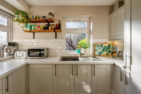 undefined, Serbin Close, E10