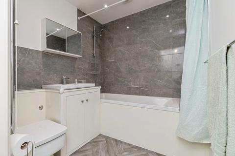 1 bedroom flat for sale, Rush Hill, Bath, BA2