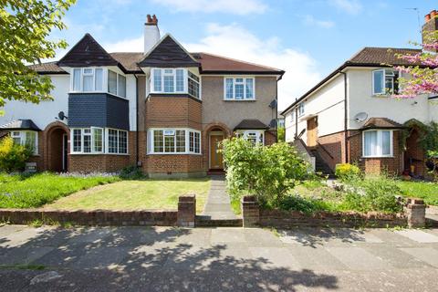 2 bedroom ground floor flat for sale, Glenhurst Road, London, N12